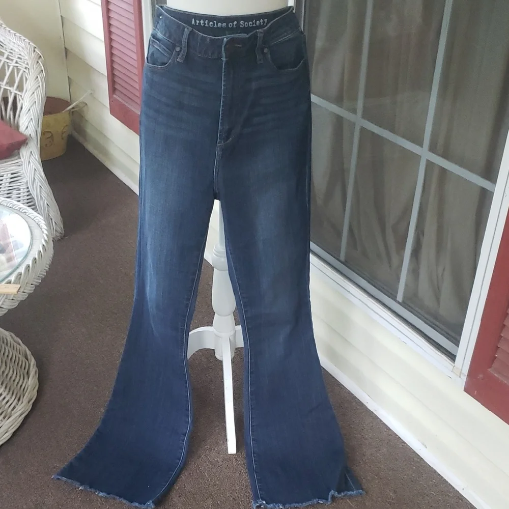 Articles of Society Faith Flare‎ Raw Hem Women's Blue Jeans